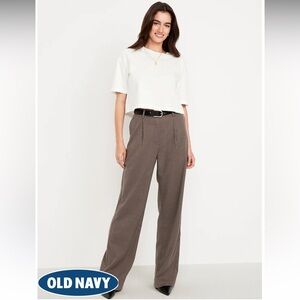 Old Navy Extra High-Waisted Taylor Wide Leg Trouser Pants - Women’s Petite 4/6